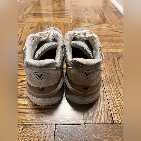 Grey New Balance 990v5 Sneakers - Picture 5 of 5